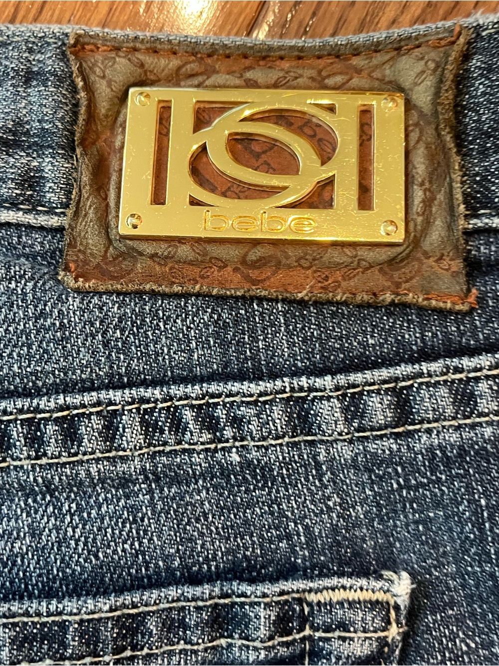 bebe Y2K Low Rise Bootcut Dark Wash Jeans size 29 - Picture 4 of 6